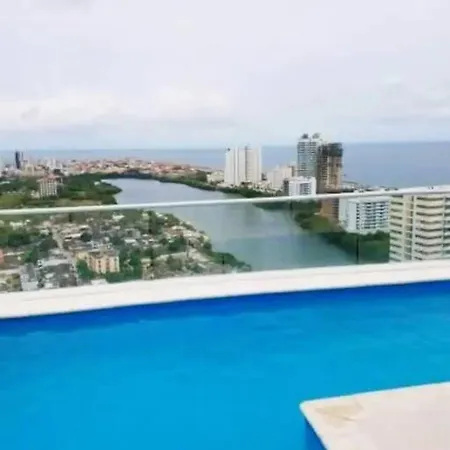 Apartment Comodo, Cerca Al Mar